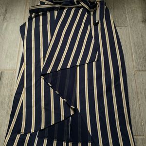 Hot 🥰🥰Beautiful 🥰🥰Skirts 🥰🥰🥰 BCBG MAXAZRIA